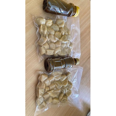 

pempek palembang campur isi 30 pcs dg cuko yang kental dan pedas