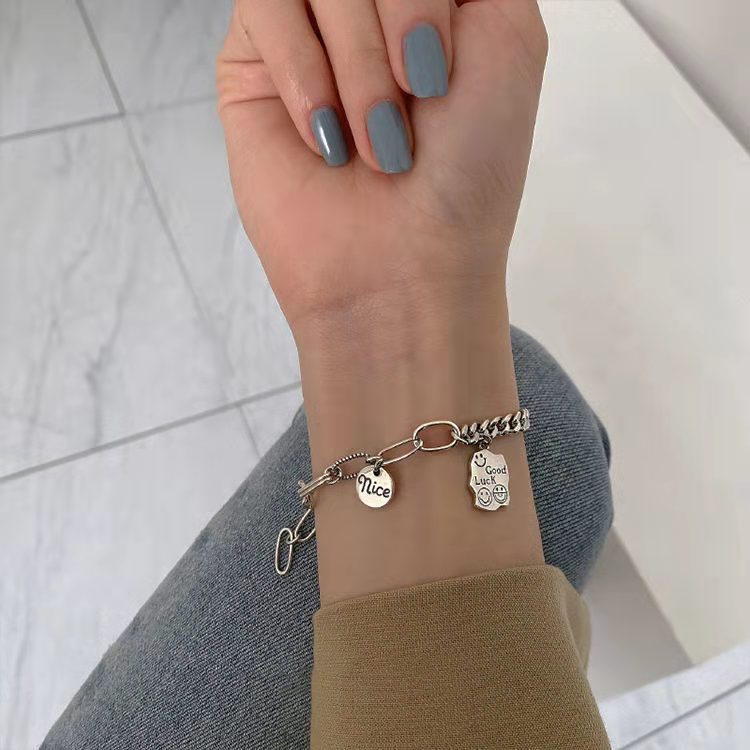 Baja Titanium wajah tersenyum all-match gelang khusus Korea bunga desain sederhana gelang fashion se