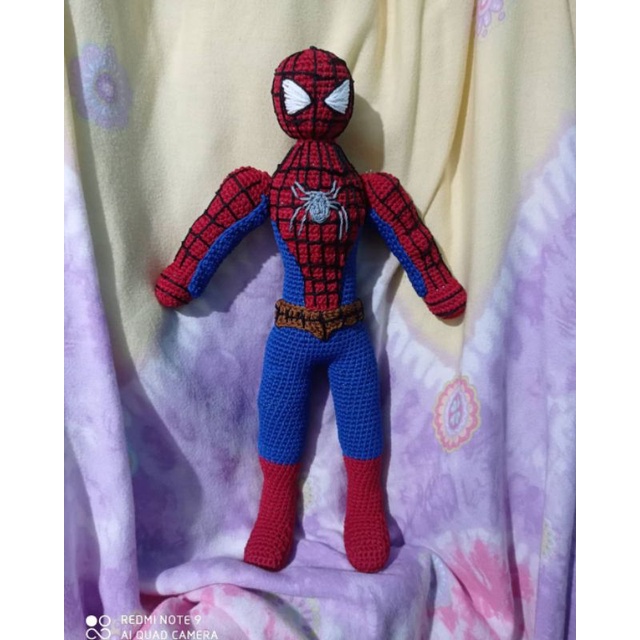 Spiderman /boneka rajut spiderman