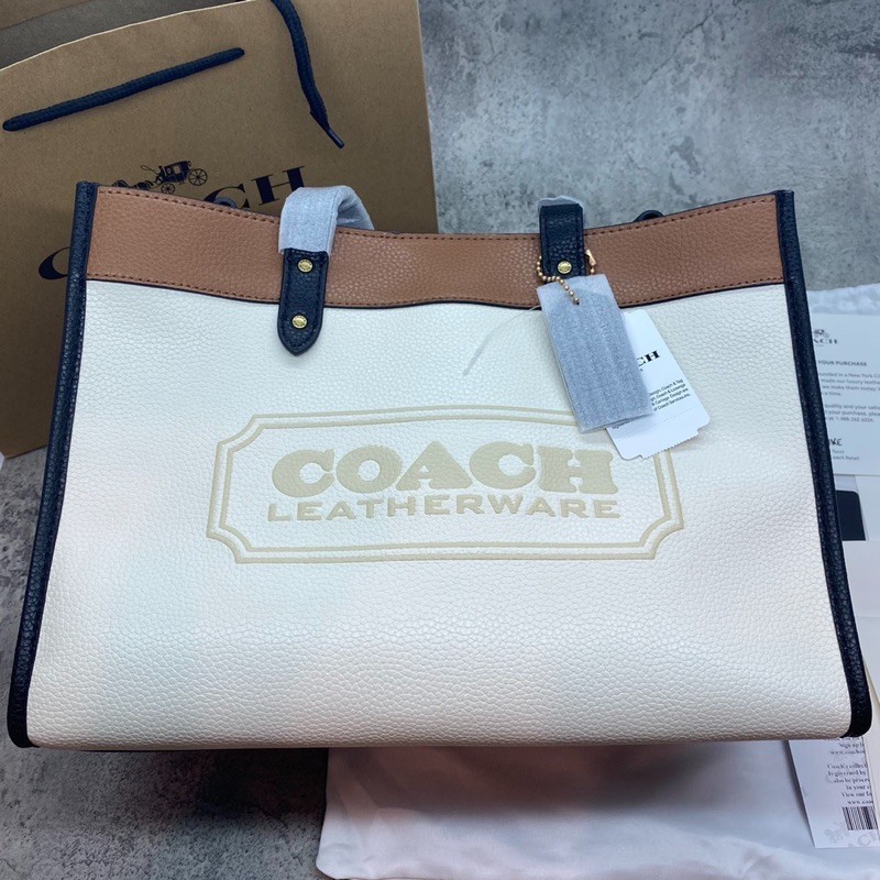 COACH FIELD TOTE 30 IN COLORBLOCK WITH BADGE