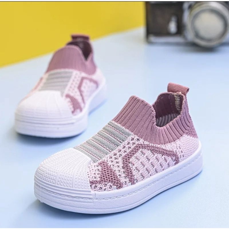 {COD} Sepatu Anak DANISHA Non LED/Sepatu Anak Import/Sepatu Anak Slip on/Sepatu Santai Anak/Sepatu Anak Casual usia1-6 th Rp