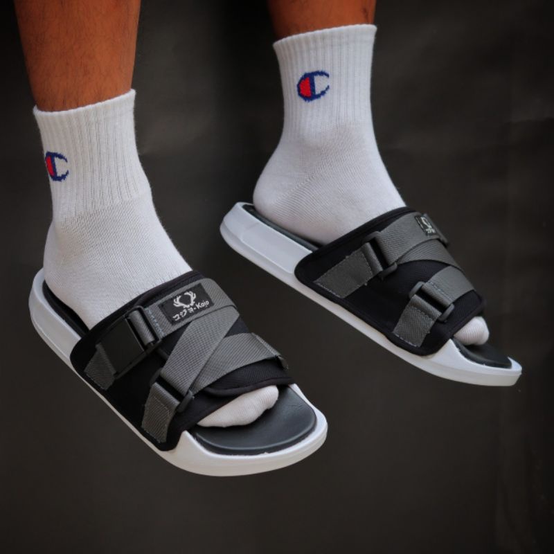 KOJO Crousel Sandal slide Casual  Unisex - Chester Full Black HITAM PUTIH WHITE