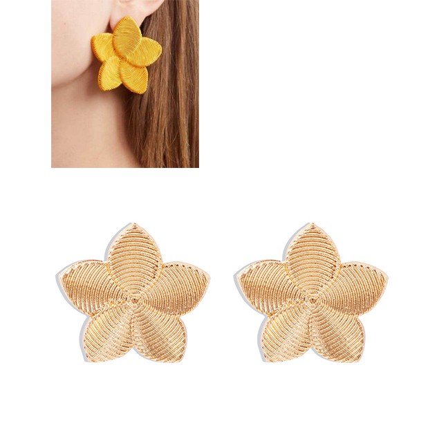 LRC Anting Tusuk Fashion Golden Flower Alloy Irregular Earrings K25797