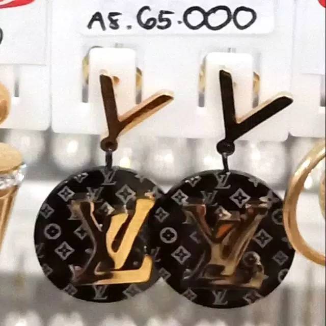 Anting Titanium Asli Anti Karat Selamanya