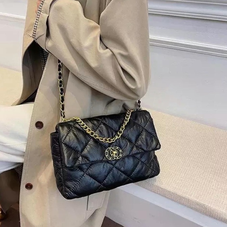 Tas selempang wanita sling bag tas bahu wanita crossbody bag handbag wanita tas kulit wanita tas import wanita tas wanita kekinian tas wanita terbaru tas wanita branded tas wanita murah tas wanita premium COD