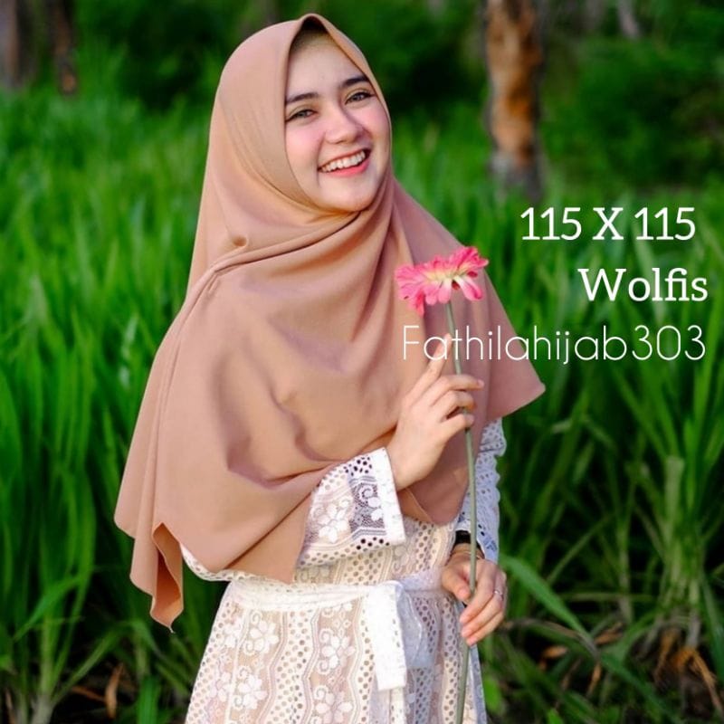 Hijab Segi Empat Wolfis 115x115 cm / segi empat wolfis premium / segi empat wolfis jumbo