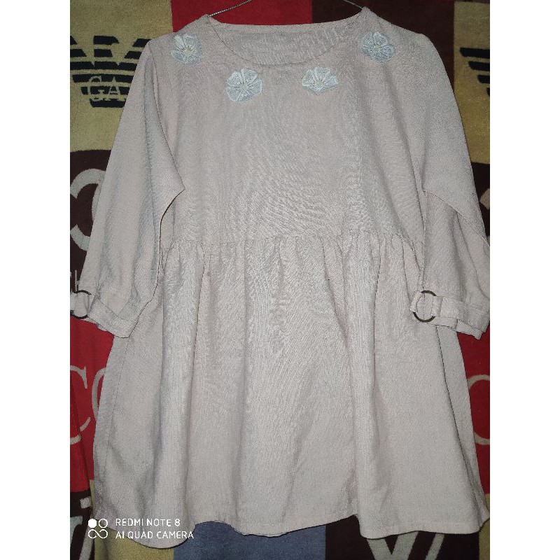 BAJU ATASAN WANITA MODEL BUNGA PUTIH