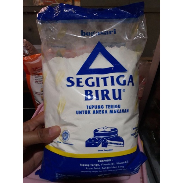 

Tepung Segitiga Biru 1Kg