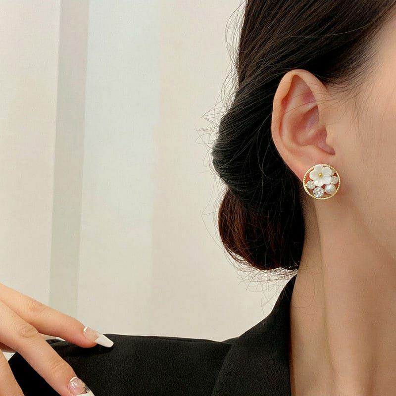 Anting Korea Bunga Indah OPAL LIMA/Anting Wanita Aksesoris Fashion