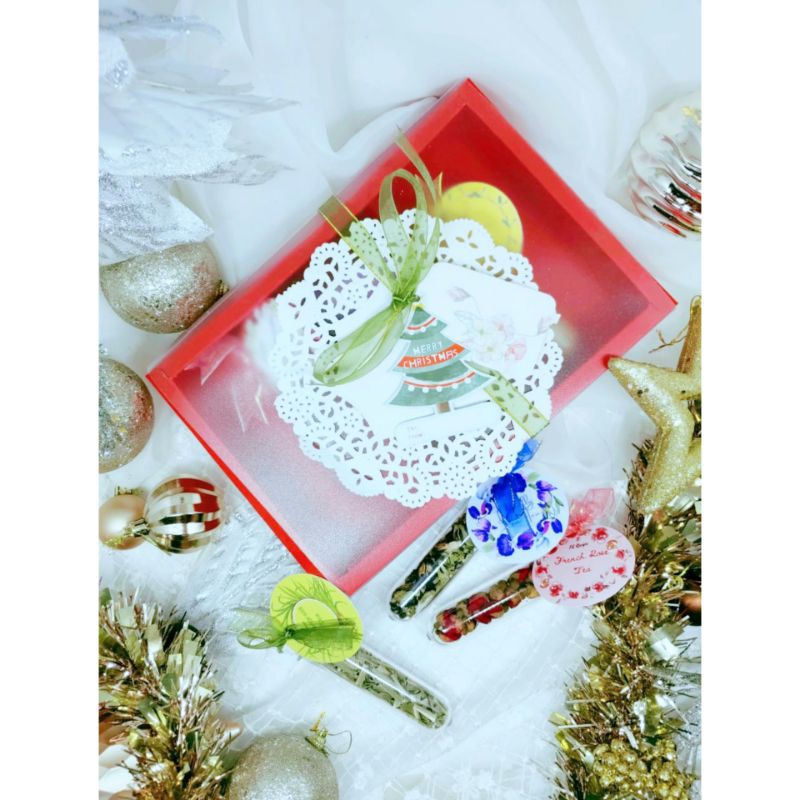 

CHRISTMAS HAMPER - EVE 1 (3 tube)