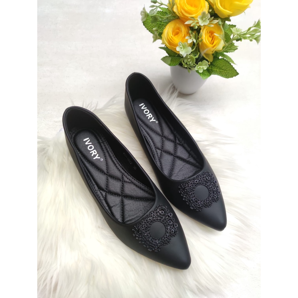 IVORY Sepatu Wedges Dalam Wanita WD-1022