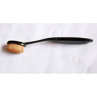 Kuas Oval Brush Foundation GIRLSNEED77