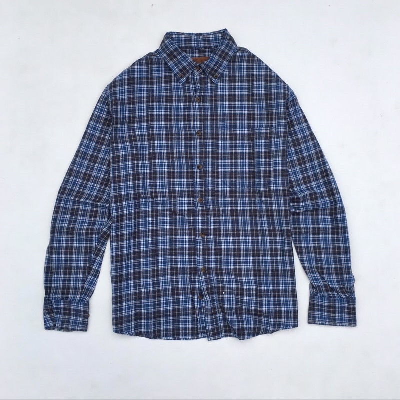 Kemeja Flanel Motif Vintage Tidak Pasaran