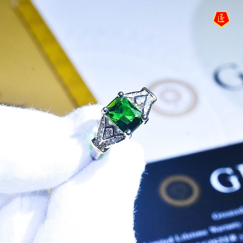 [Ready Stock]Inlaid Topaz Emerald Square Diamond Ring Fashion Elegant