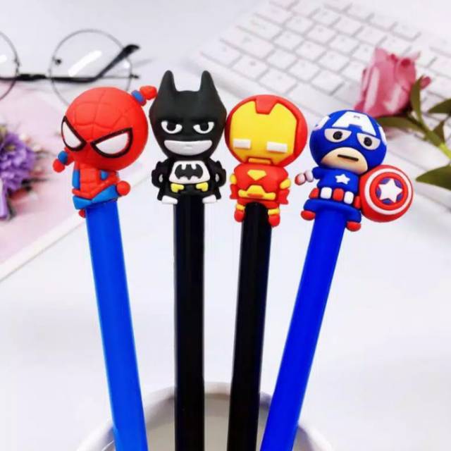 

Pulpen Gel karakter superhero 3D