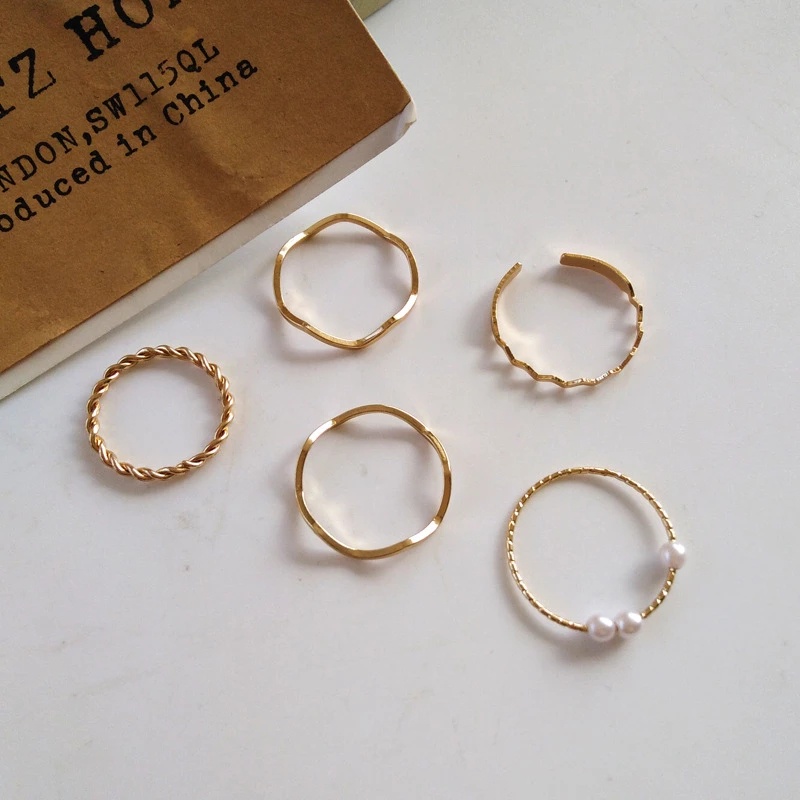 We Flower 5PCs Chic Gold Twisted Pearl Stackable Ring Set for Women Girl Korean Fashion Finger Jewelry