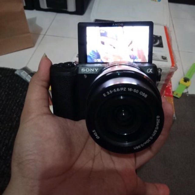 Sony a5000