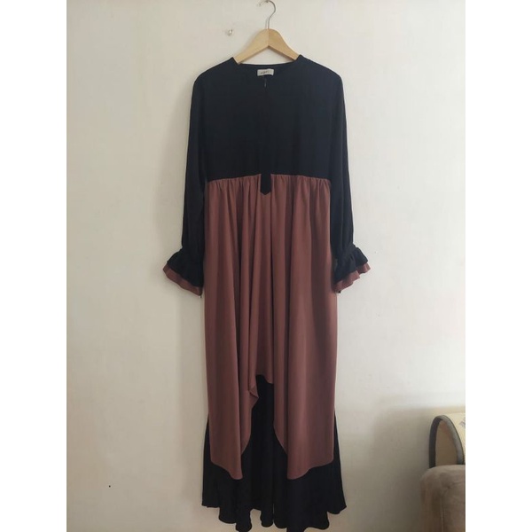 Preloved zayna by SOFNI