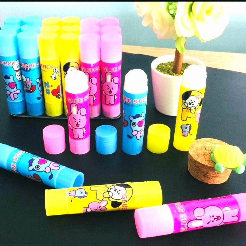 

Lem Kertas / Glue Stick Fancy Karakter Murah 1 pcs 10gram - Motif BTS BT21