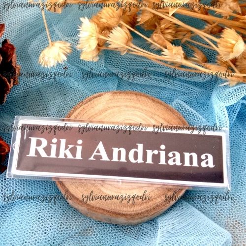 

Name Tag Nama Dada Papan Nama Akrilik-Custom NAMETAGCUSTOM