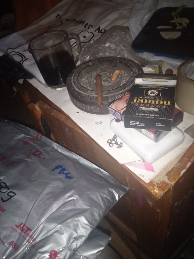 Premium Best Seller Modern Batik Pria Lengan Panjang Bagus Mahal Terbaru Murah Solo Jawa Kondangan.