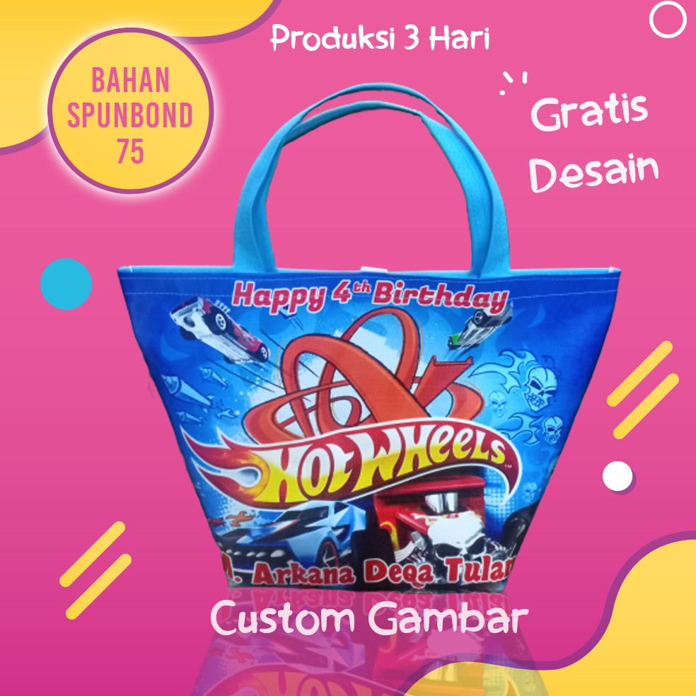 

TAS ULANG TAHUN TRAPESIUM PEREKAT JUMBO CUSTOM NAMA DAN FOTO