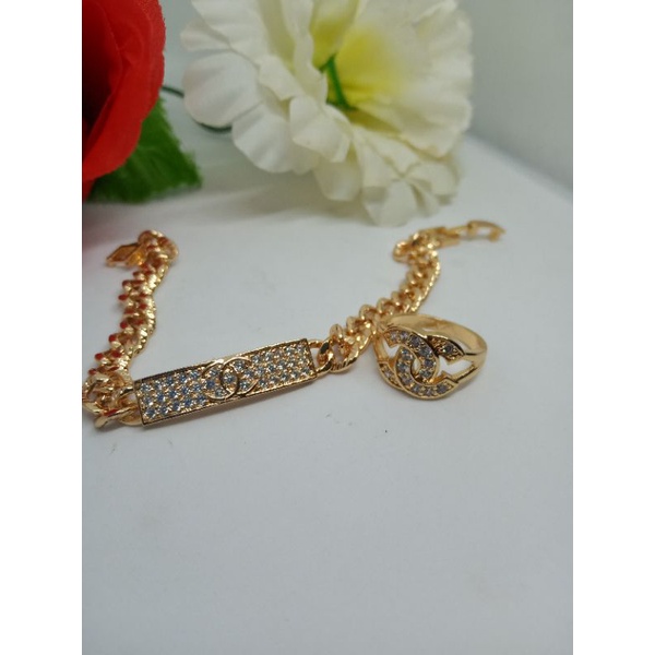 terbaru set gelang free cincin motif Chanel 01,perhiasan titanium asli anti luntur anti karat,perhiasan fashion wanita terbaru perhiasan mirip mas asli perhiasan berlapis emas 24 k