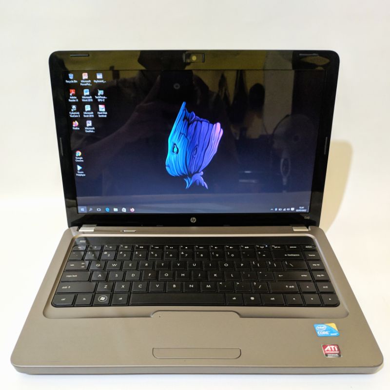 laptop editing/design hp G42 - core i5 - ram 8gb - ssd 256gb - Vga  amd Radeon hd