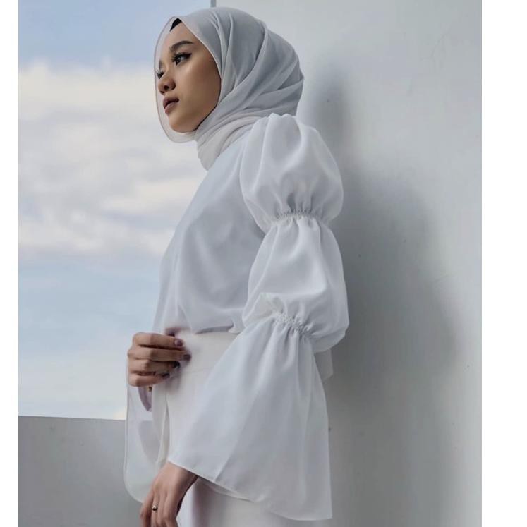 𝐊𝐈𝐑𝐀𝐍𝐈 Baleria Blouse Atasan Polos Wanita Model Korean Style Lengan Balon Kekinian