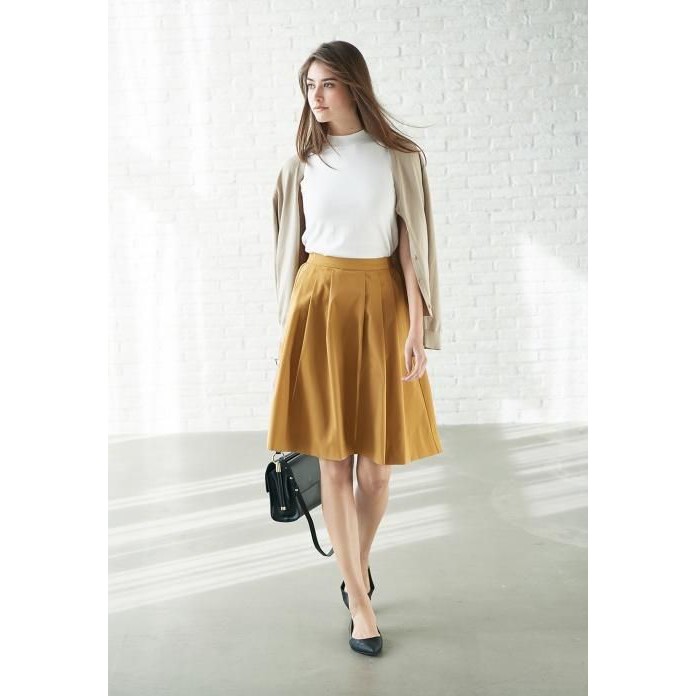 UNIQLO WOMEN DRY STRETCH TUCKED SKIRT