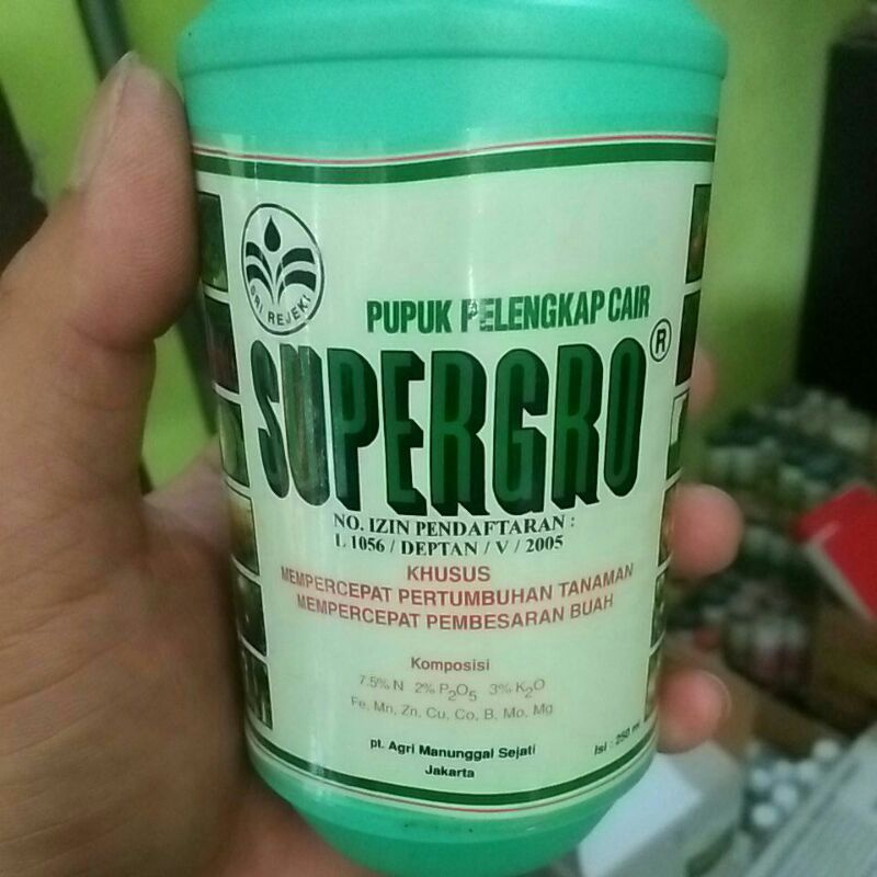 Pupuk Cair Supergro hijau untuk daun