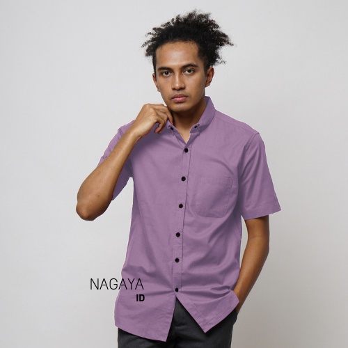 kemeja polos pria lengan pendek warna lilac ungu lafender unggu muda