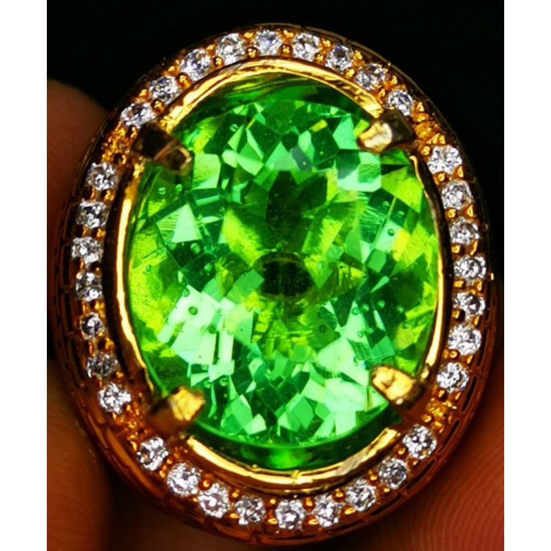 Batu permata natural green moldavite jumbo