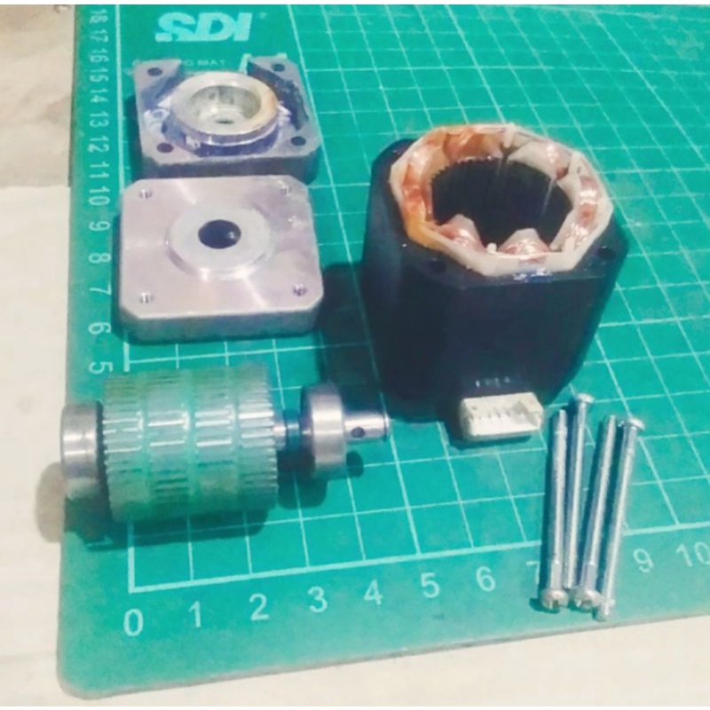 magnet Magnet kotak ukuran 85 x65x18mm - jenis ferite lengket