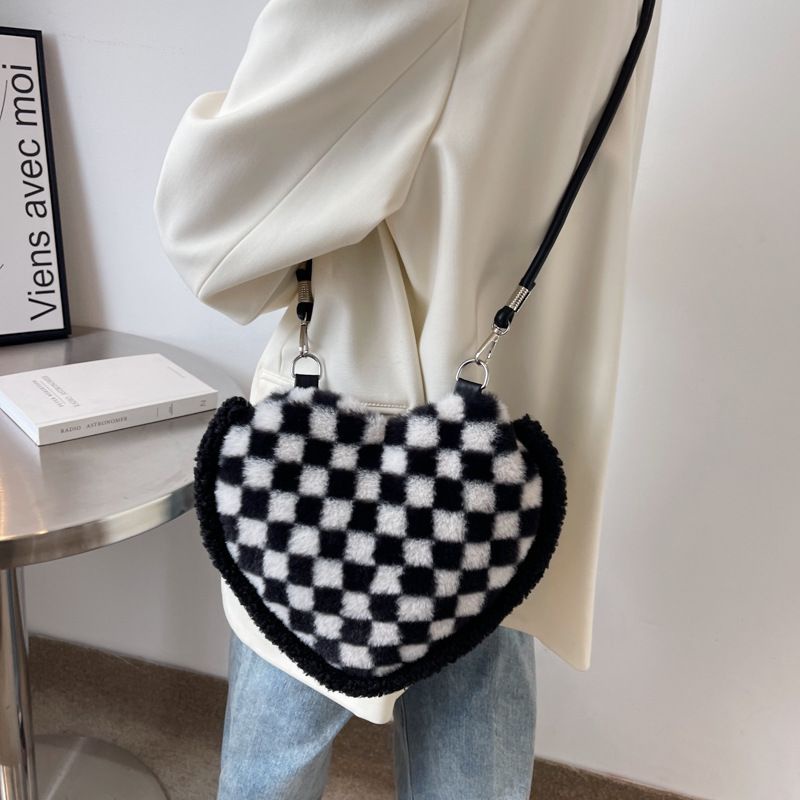 [littlecrab] Tas Love Hitam Putih Bulu Model Catur Zebra Bunga Monokrom Tas Bahu Bulu Lembut Cute Love Woman Bag Fluffy Black White Chess Flower Tas Berkualitas Korean Style