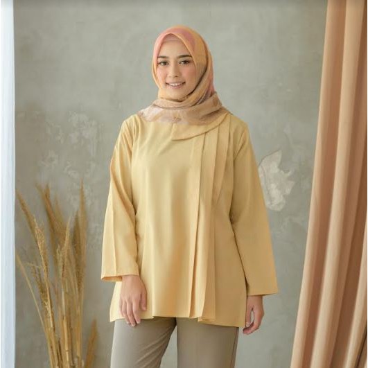 Hyuwana Blouse