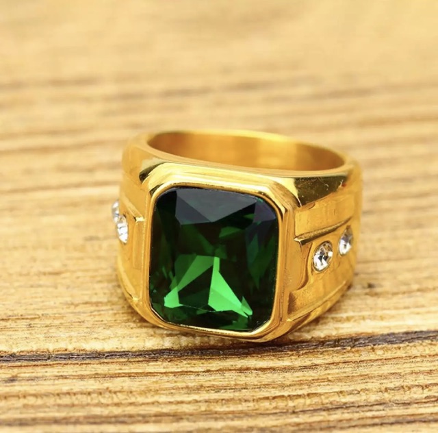 Cincin Pria Titanium Zamrud Hijau Green Emerald Ring Warna Emas Octagon Mewah Minimalis