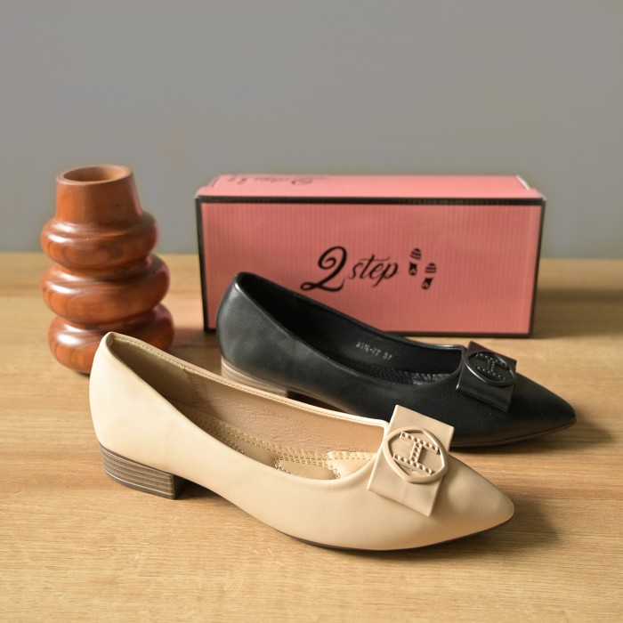 2 Step - Sepatu Hak Tahu 2cm wanita import fashion Xin-77