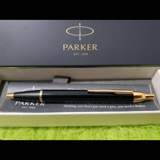 

PULPEN PARKER ORIGINAL BLACK GOLD FREE CUSTOM REQUEST GRAFIR NAMA ANDA