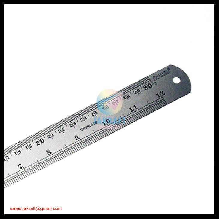 

Penggaris Panjang Besi Joyko Stainless Steel Ruler 30Cm Kokoh Murah Kode 1049
