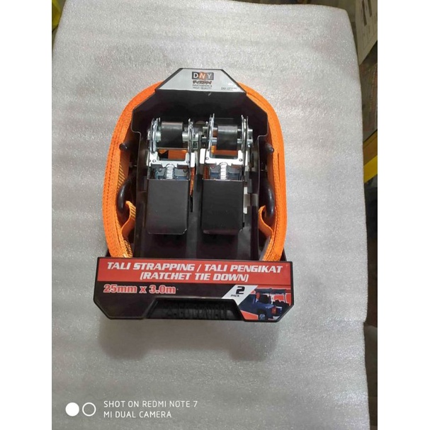 tali pengikat barang mobil