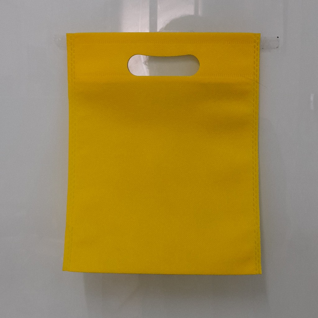 

(Kodi) Tas Press Spunbound Oval Goodie Bag Tas Belanja Warna Kuning 20 cm x 25 cm