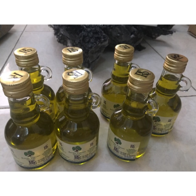 Jual Minyak Zaitun Extra Virgin Olive Oil 100 original 90mL dan expired tahun 2021. Grab it