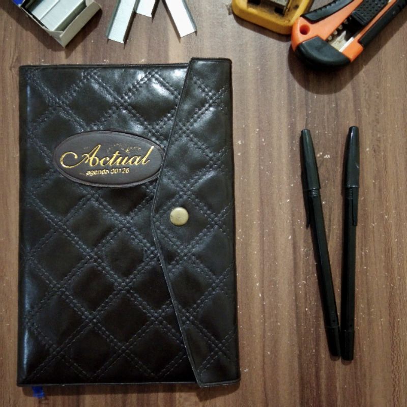 

Note Book Buku Tulis Buku Catatan Buku Agenda ACTUAL1 00126 Hitam