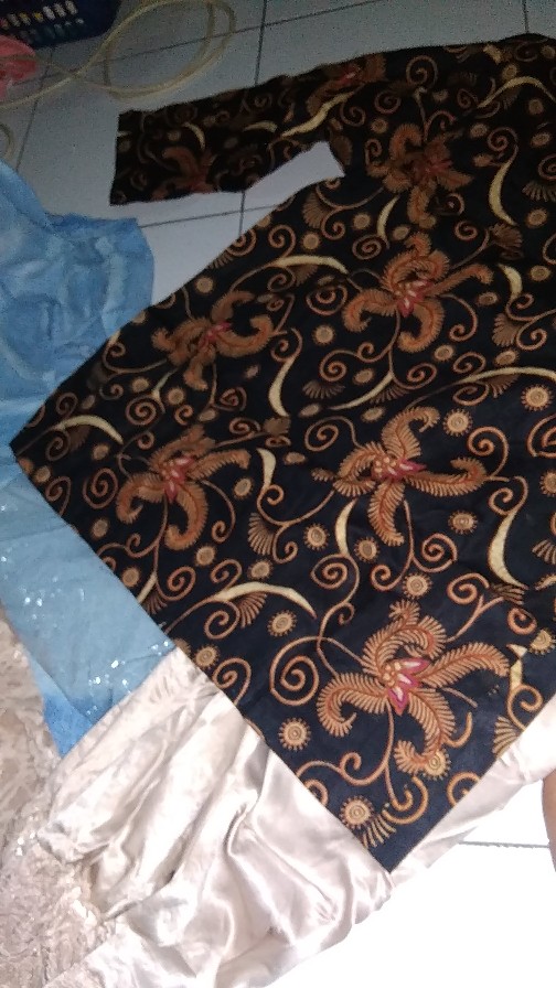 Maura Couple - Sania Ruffle Batik Couple Ori Ndoro Jowi Dnt Garansi Termurah Shopee - Sarwendah