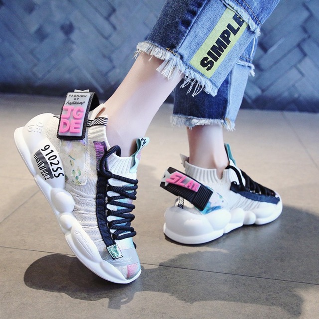 Sneakers DEWASA bahan Rajut Lembut import