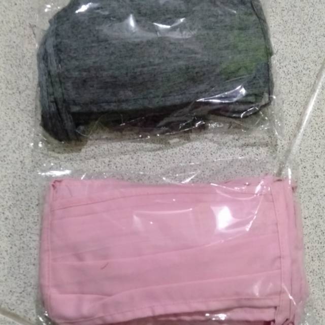 Masker mulut polos. Masker penutup mulut dari kain