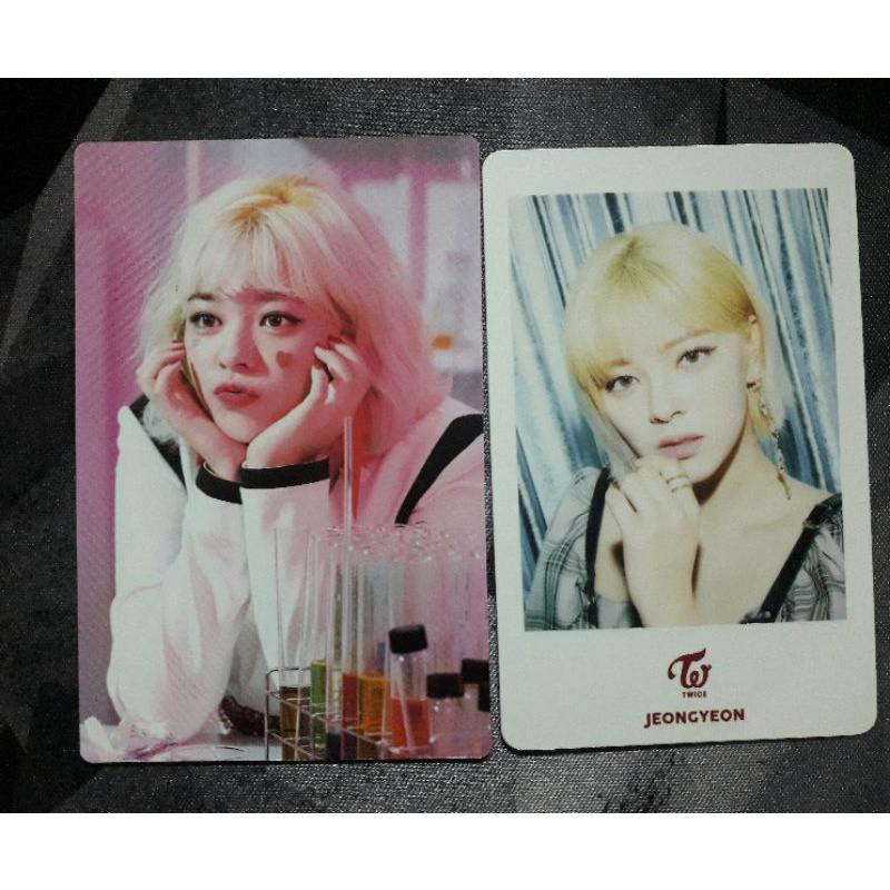 PC PHOTOCARD TWICE JEONGYEON POLA JP PERFECT WORLD AND MONOGRAPH FORMULA OF LOVE OFFICIAL