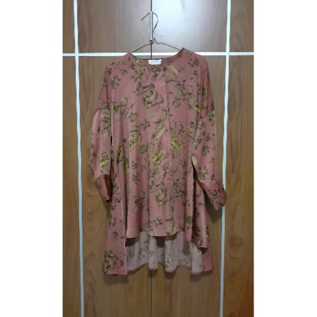 Mohan top ria miranda preloved
