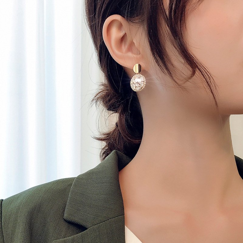 Bright Round High-end Earrings Trendy Korean Temperament Earrings Exaggerated Personality Earrings Creative Gifts.